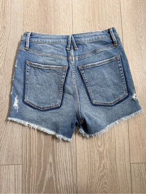 Good American Light Blue Distressed Denim Cutoff Shorts 6/28